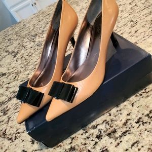 Adrienne Vittadini Two Tone Heel